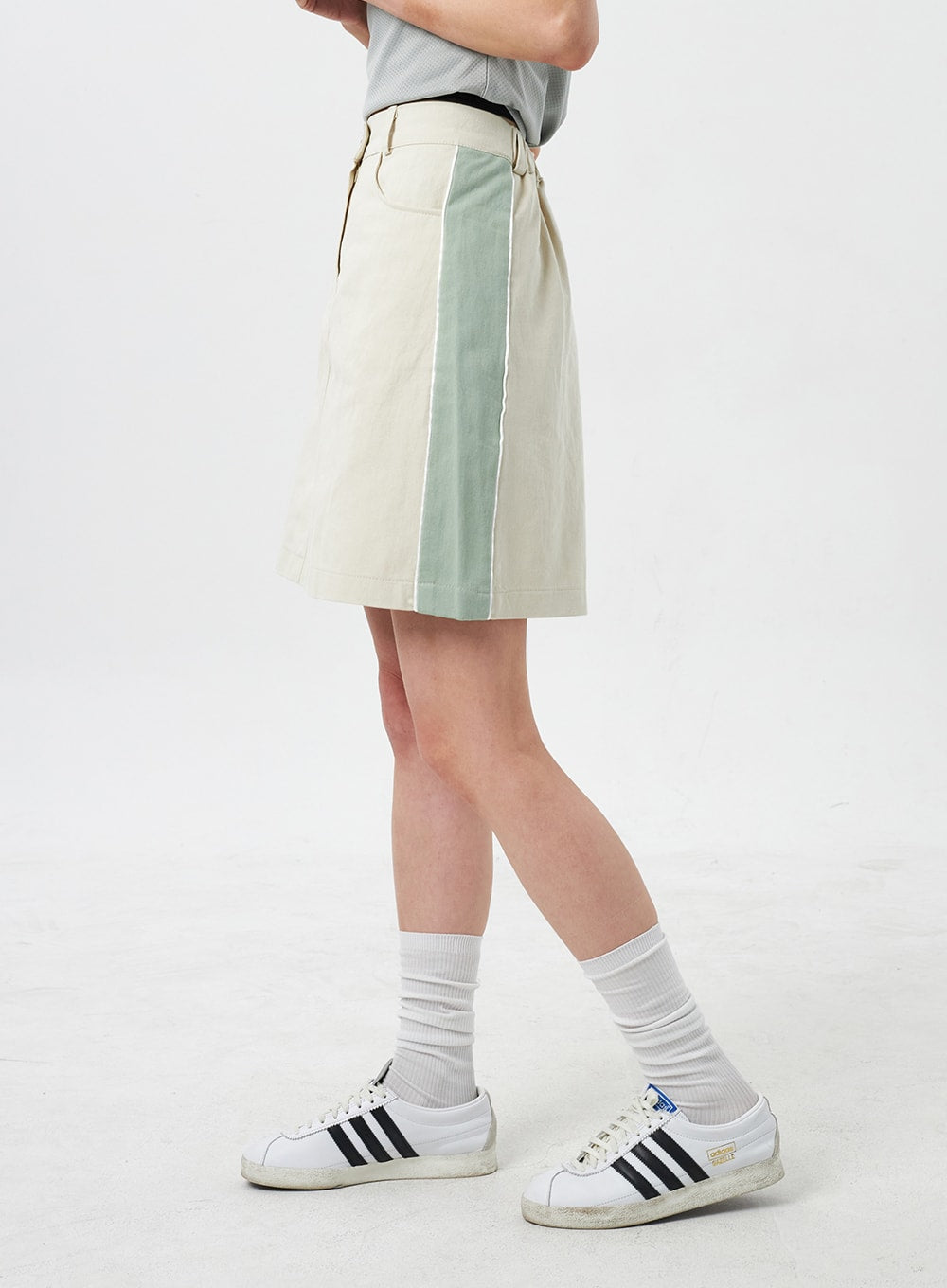 Two Color Mini Skirt CY303