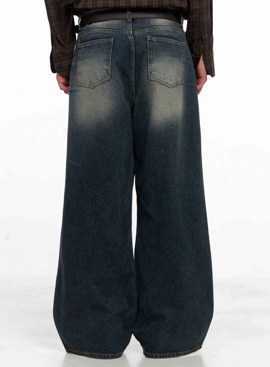 Men's Faded Wide-Leg Jeans IS510