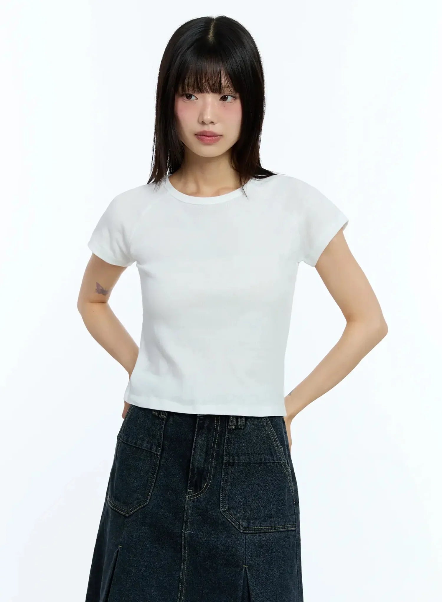 Slim-Fit Cropped Tee IU523