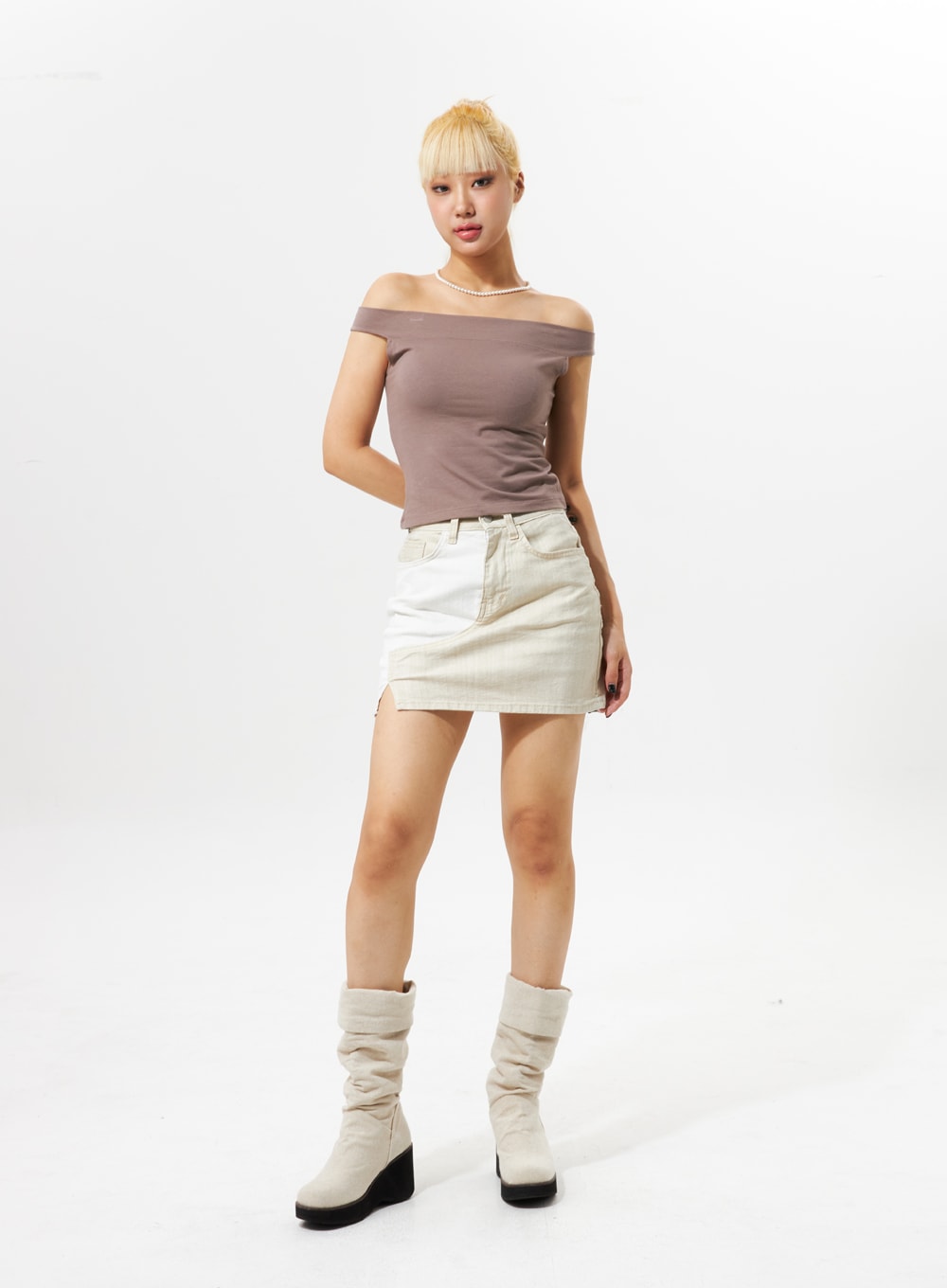 Off-Shoulder Sleeveless Top IG302