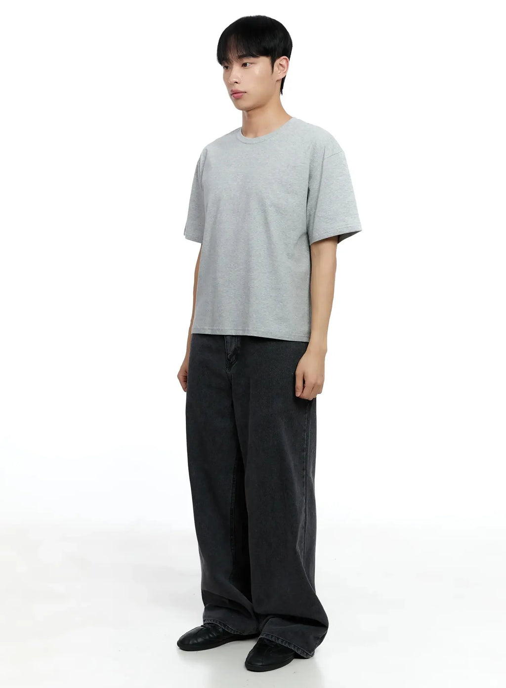 Men's Classic Wide-Leg Jeans IG520