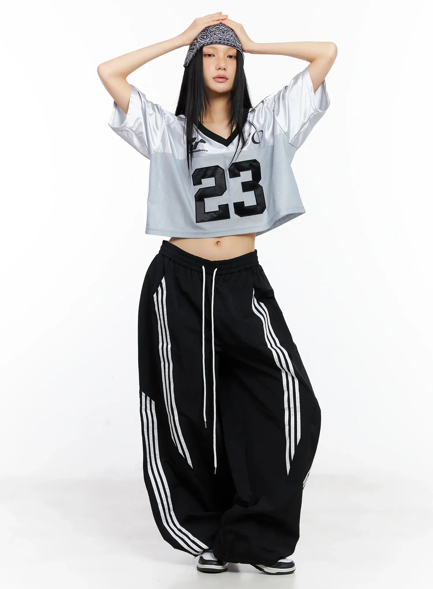 Glossy V-Neck Cropped Jersey CL529