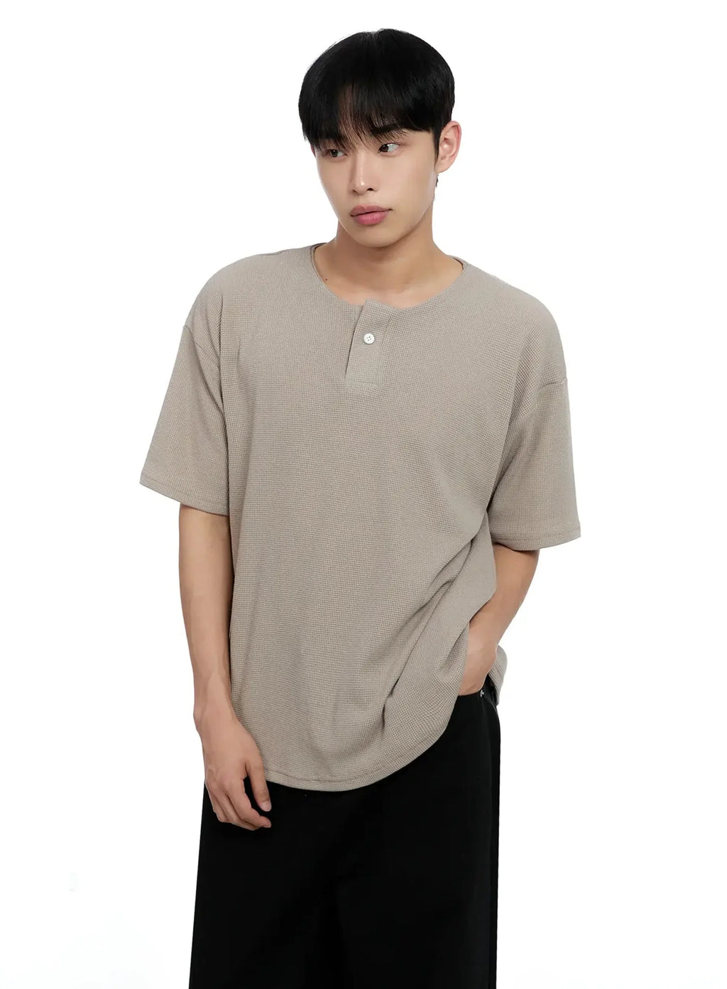 Men's Textured Henley T-shirt IG520