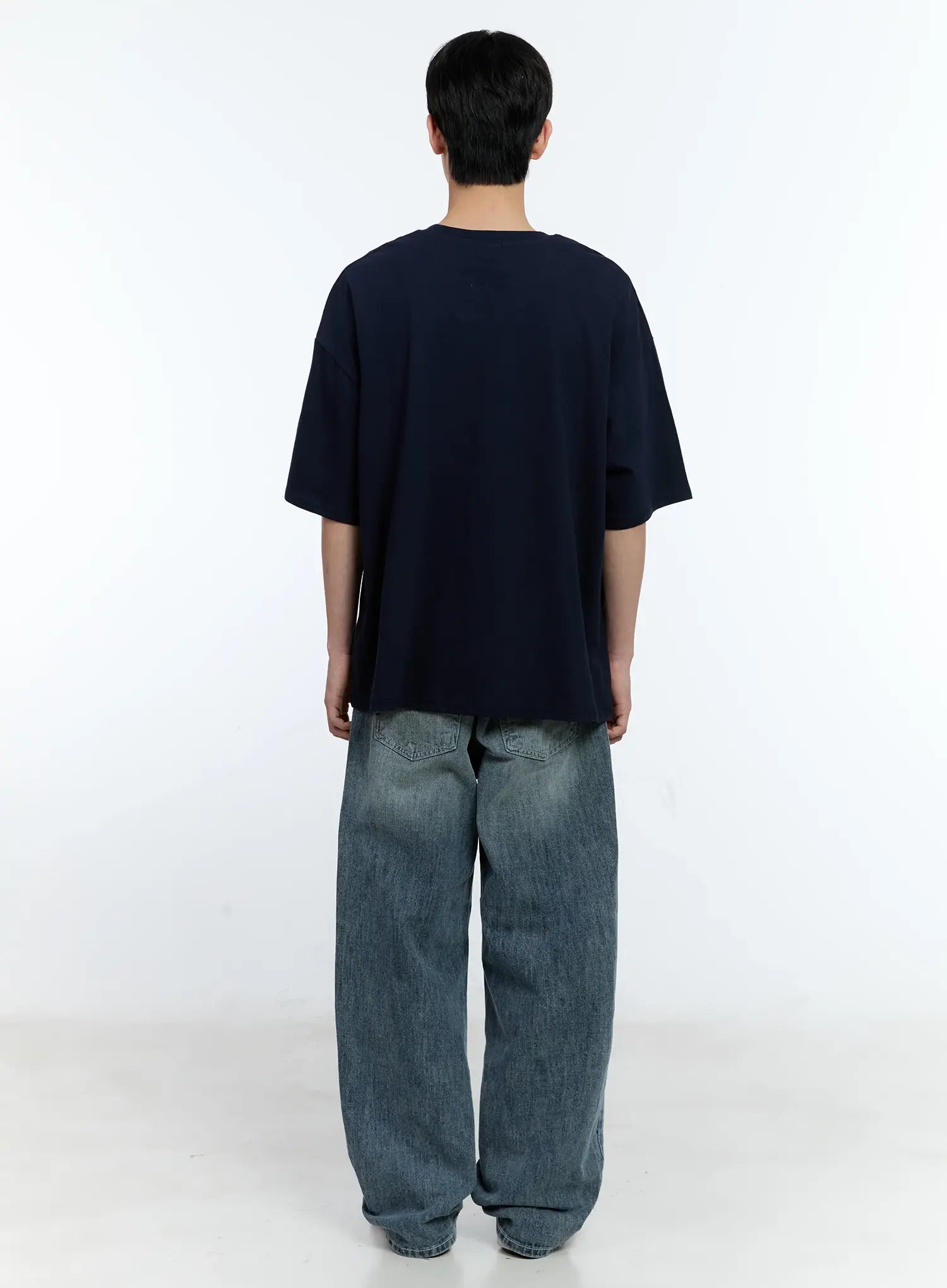 Men's Vintage-Wash Wide-Leg Jeans IL529