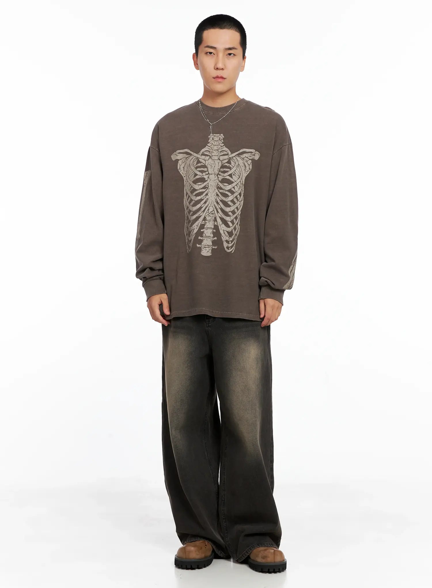 Men's Pigment Graphic Long Sleeve Tee IS502
