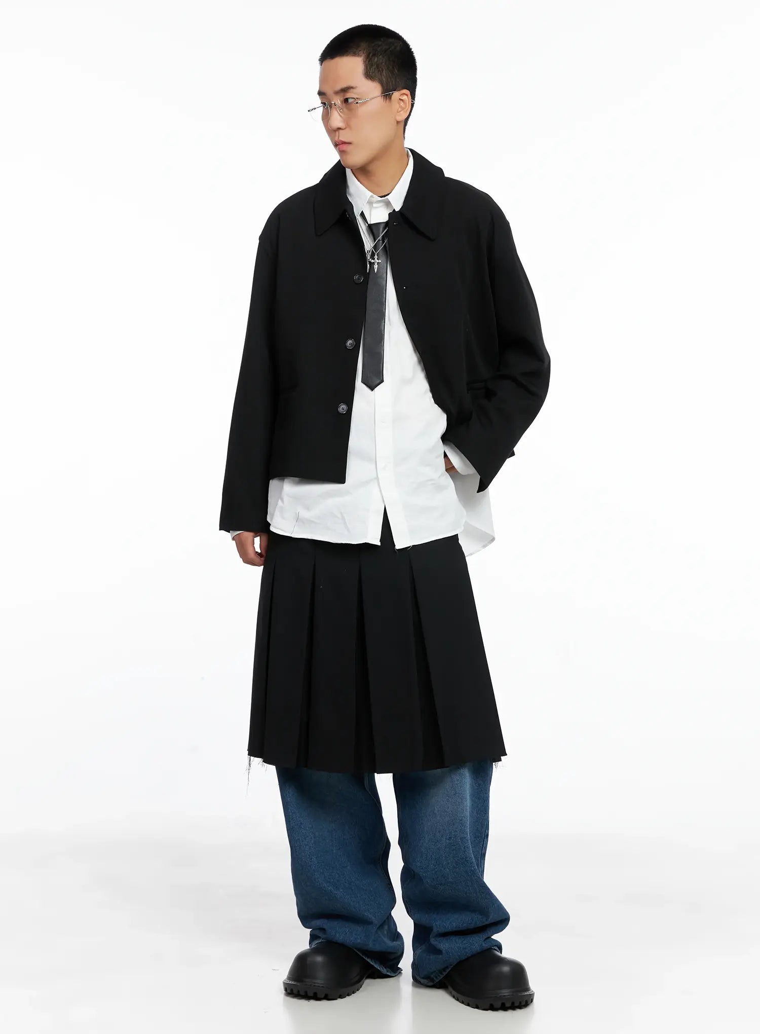 Men's Cropped Button-Up Jacket IS502