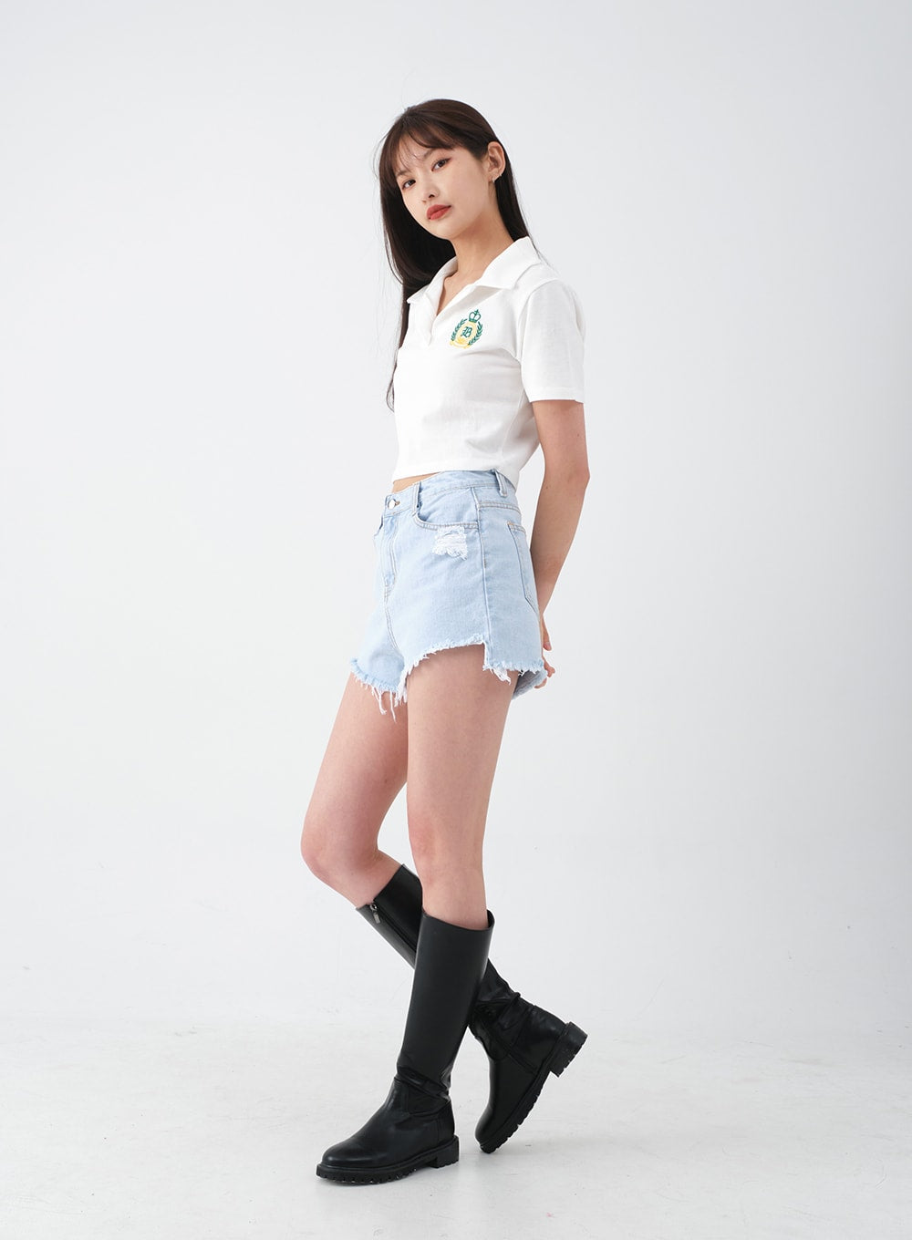 Distressed Raw Hem Denim Shorts CA27