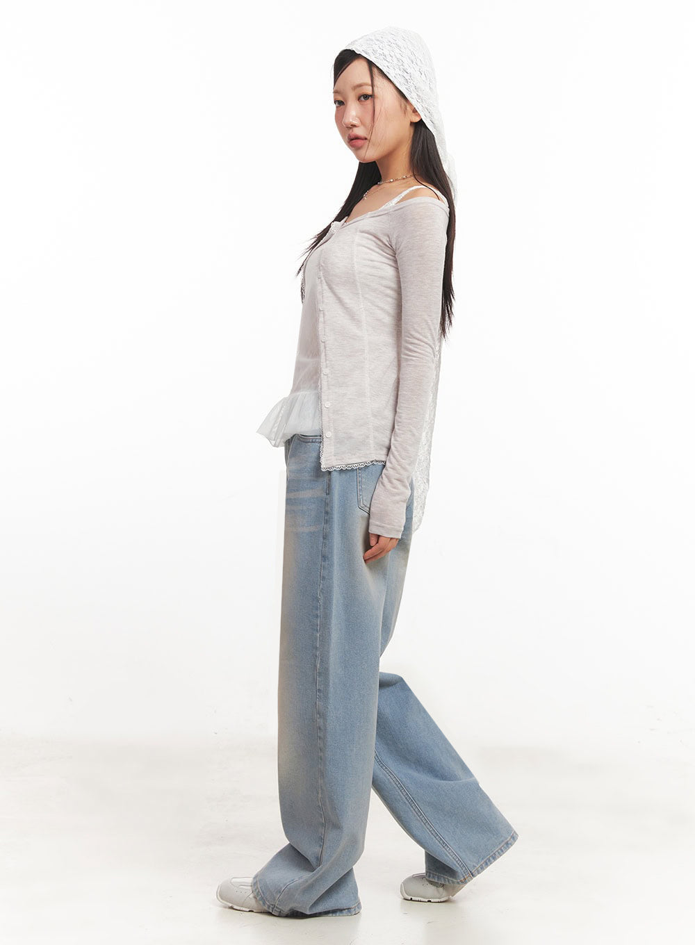 Lace Buttoned Off-Shoulder Cardigan IA524