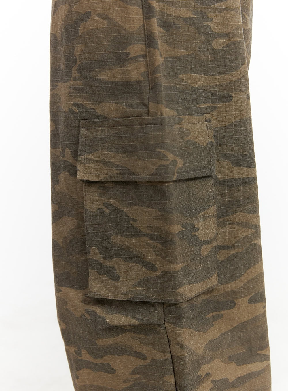 String Waist Camo Cargo Pants CA430