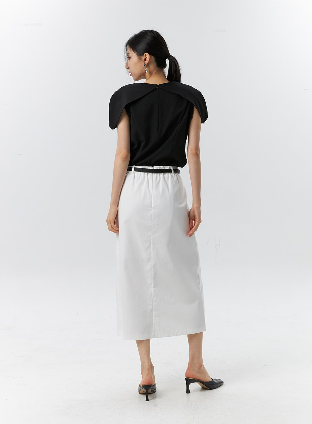 Wide Collar Blouse IL326