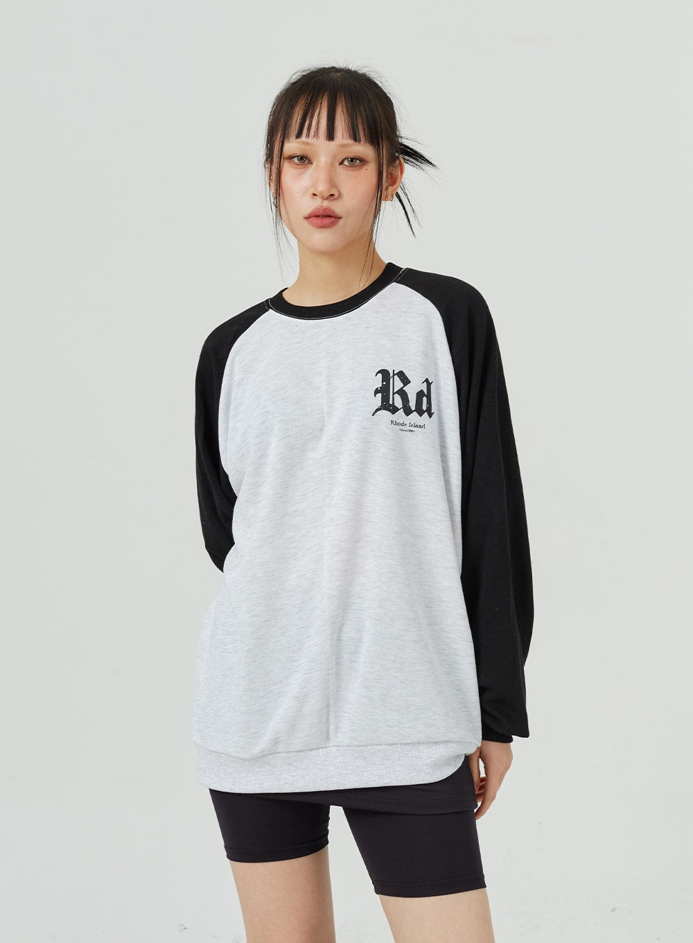 Two Color Graphic Sweatshirt CM316