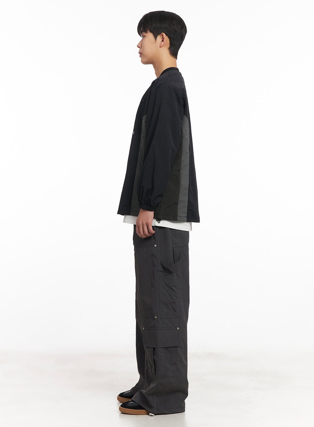 Men's Nylon Wide-Fit Cargo Pants IM517