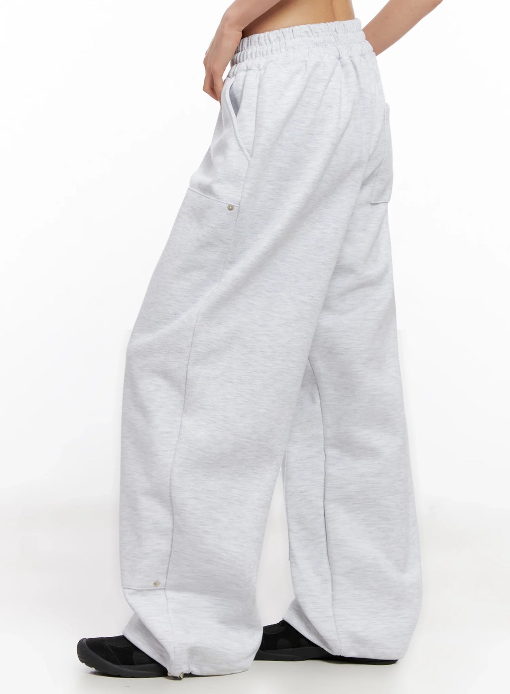 Wide-Leg Stud Accent Sweatpants IG508