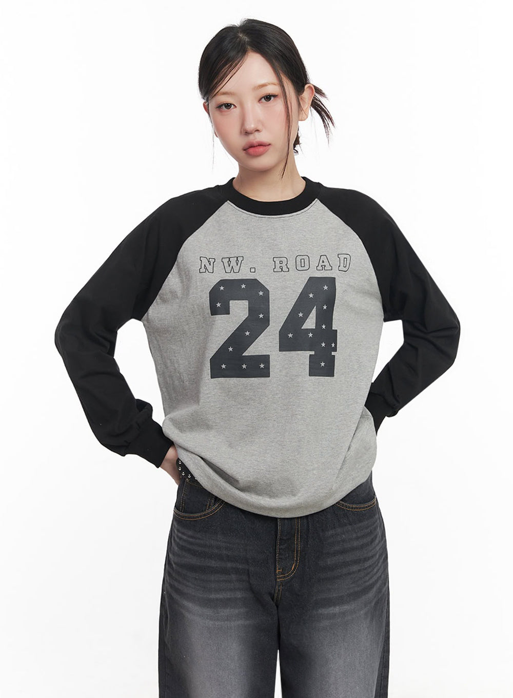 24 Graphic Long-Sleeve T-Shirt IM528