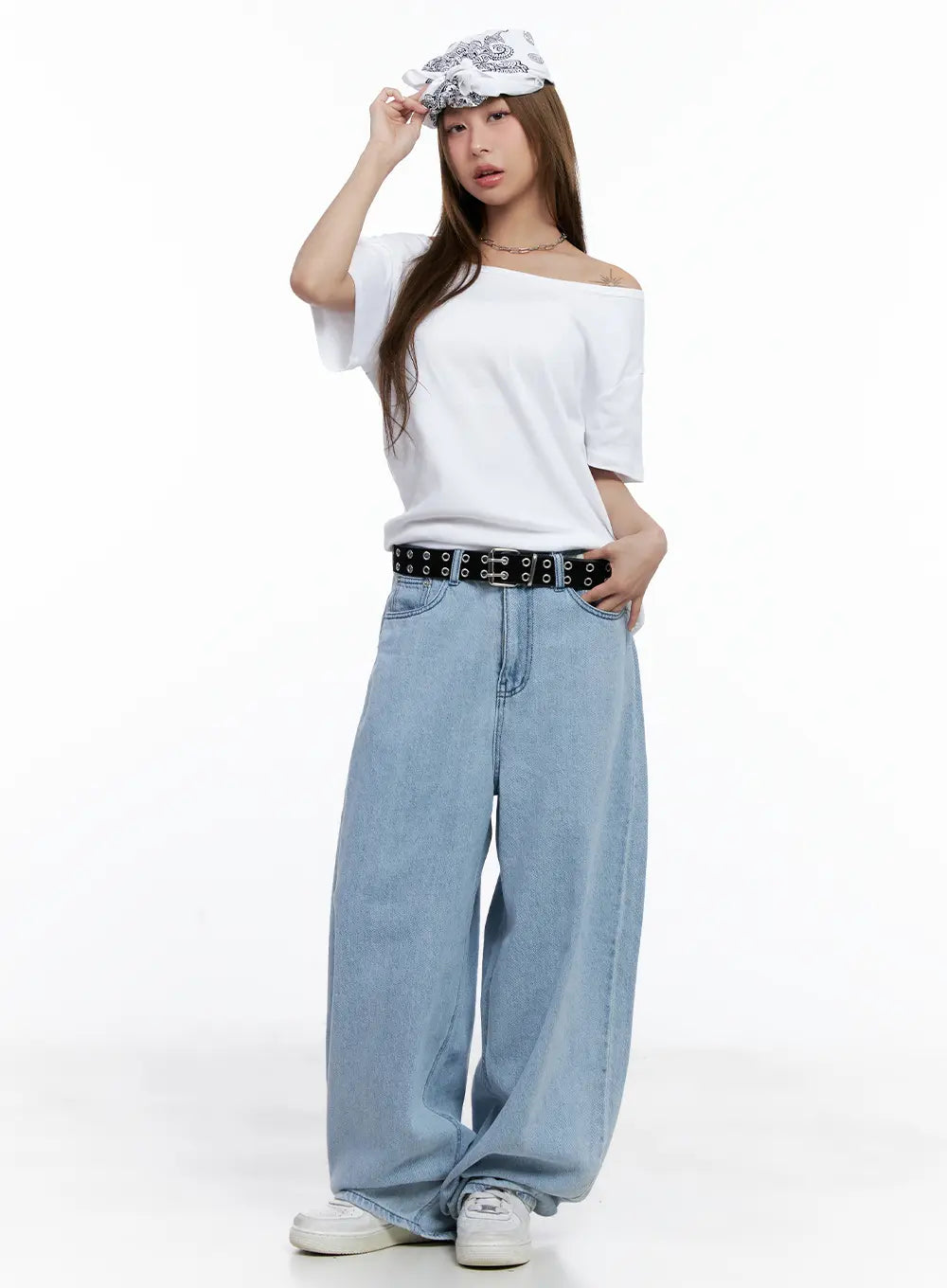 Casual Off-Shoulder Loose-Fit Tee CL511