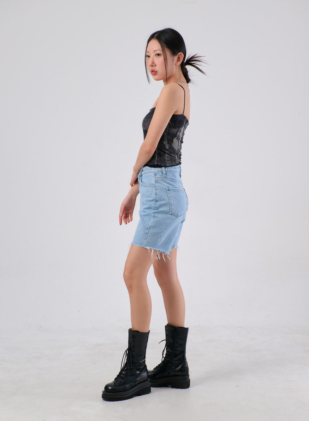 Ripped Denim Bermuda Shorts IA305
