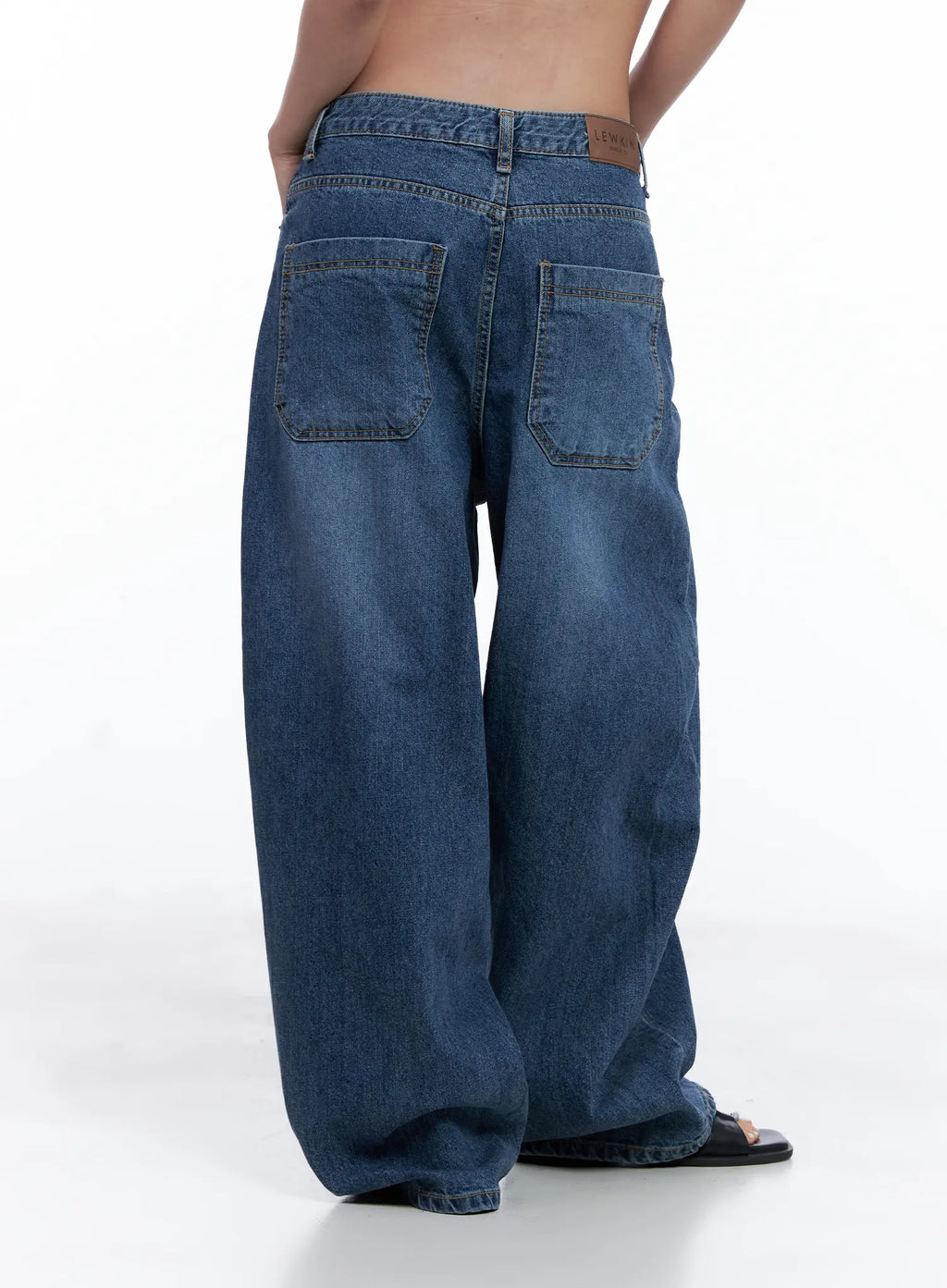 Shuhua Washed Wide-Leg Denim Jeans CL510