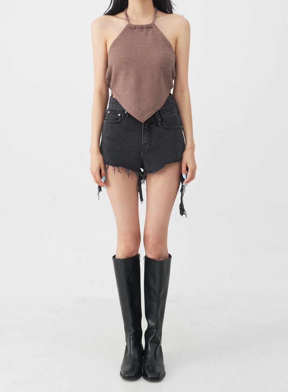 Double Buttoned Distressed Black Shorts IJ23