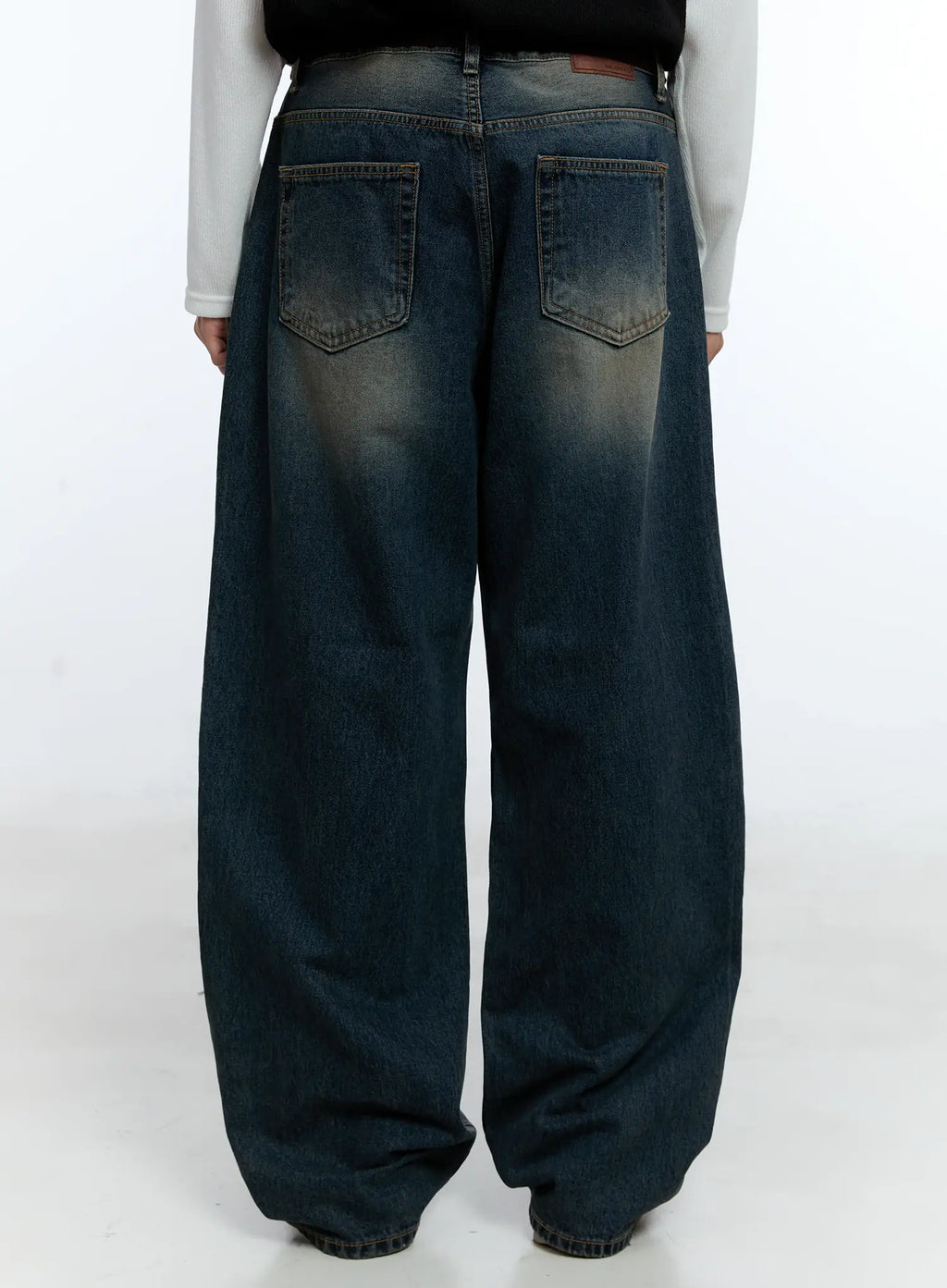 Men's Wide Fit Deep Wash Denim Jeans IG519