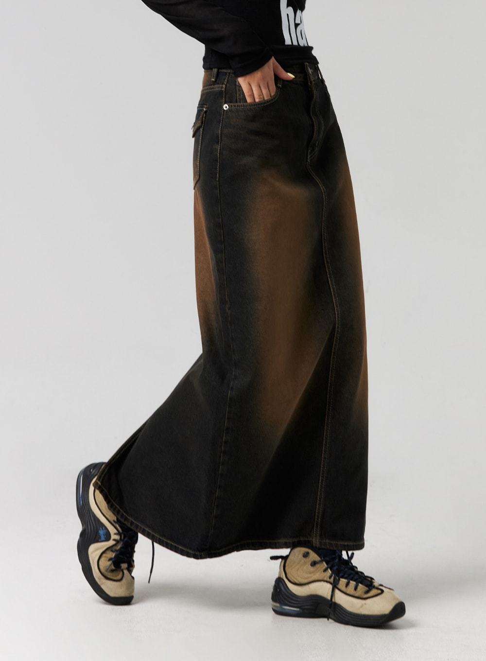 Dark-Washed Denim Maxi Skirt CG327