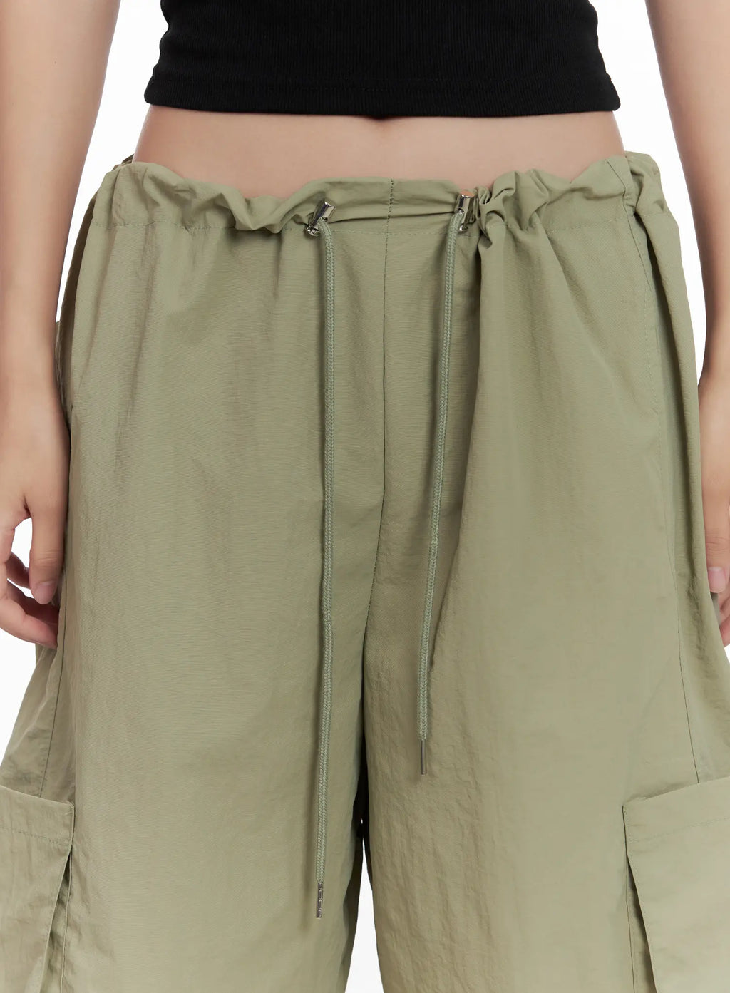 Nylon Cargo Bermuda Shorts CL509