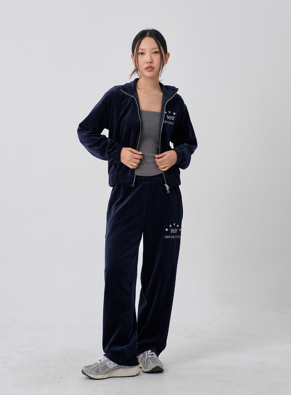 Lettering Embroidery Velvet Two Way Zipper Sweatshirt CN10