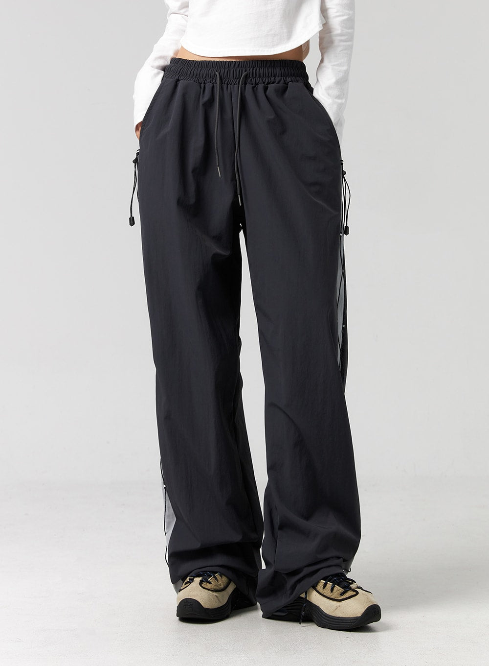 Wide-Leg Nylon Pants CG325