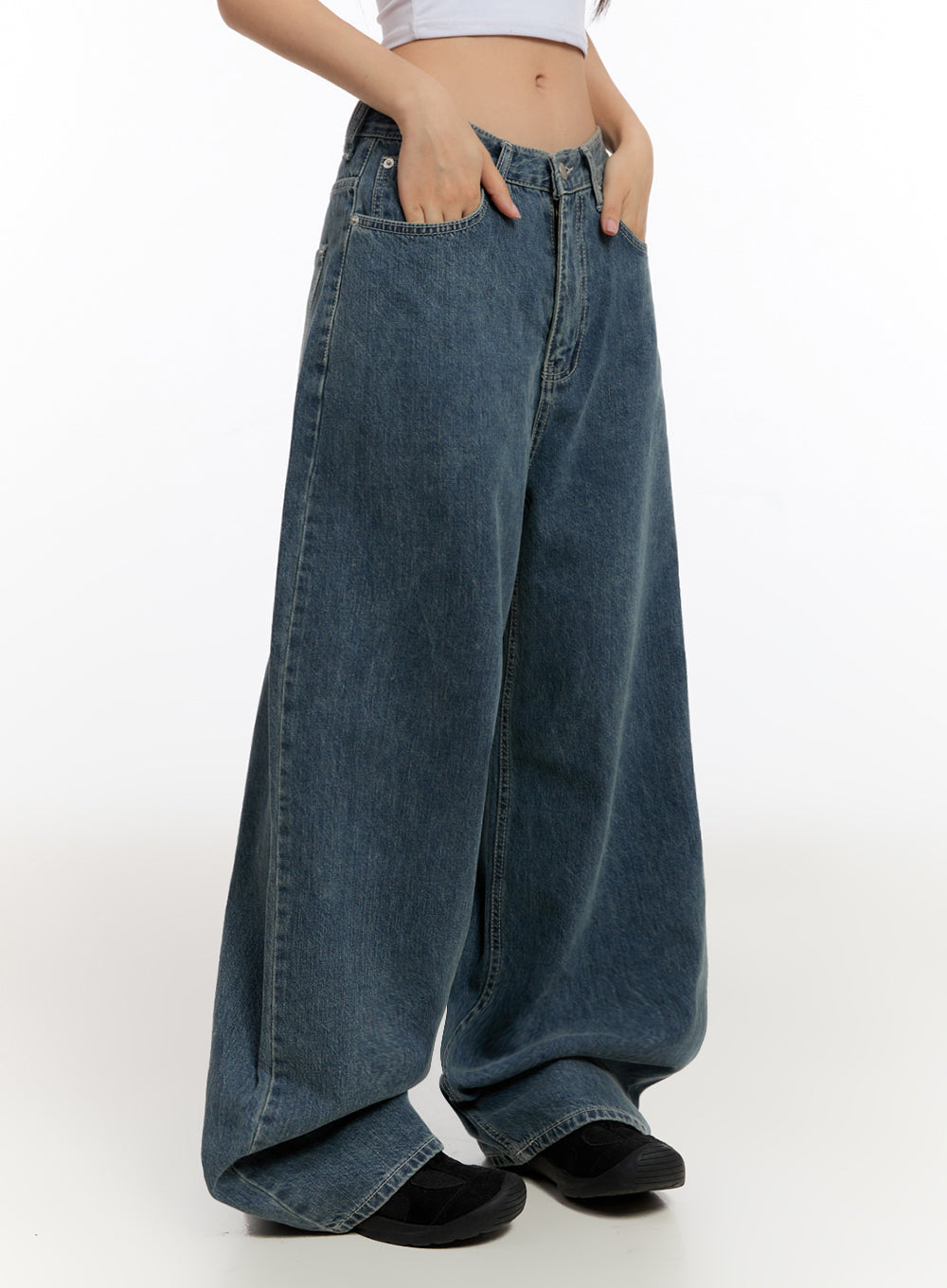 Hayden Wide-Leg Graphic Jeans IU509