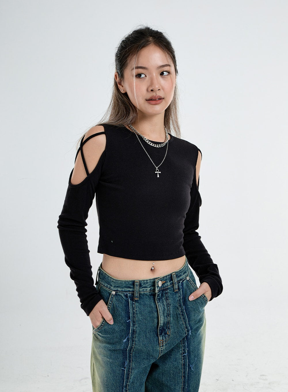 Simple Off Shoulder Crop Top CO04
