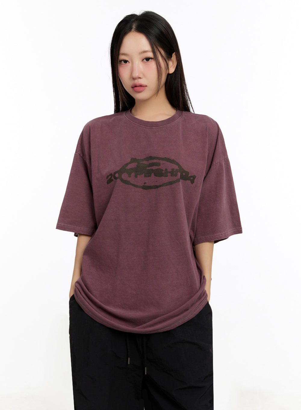 Oversized Washed Graphic Tee IU509
