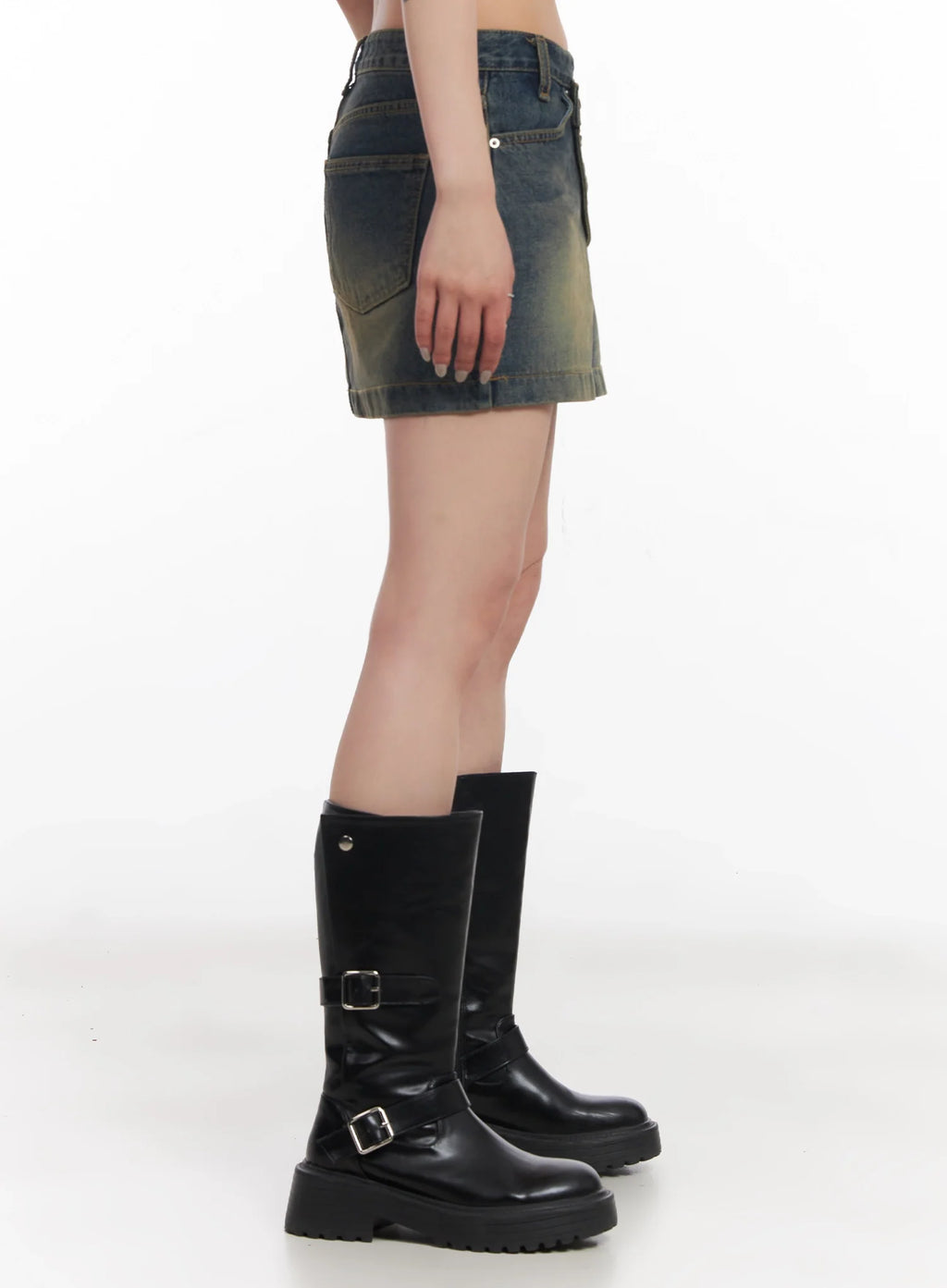 Slanted-Button Low-Rise Denim Skirt IC503