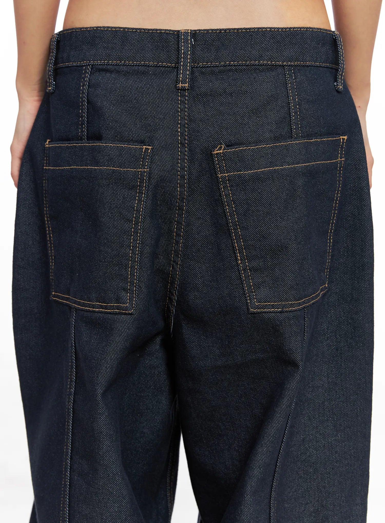 Tyler No-Fade Wide-Leg Jeans CO510