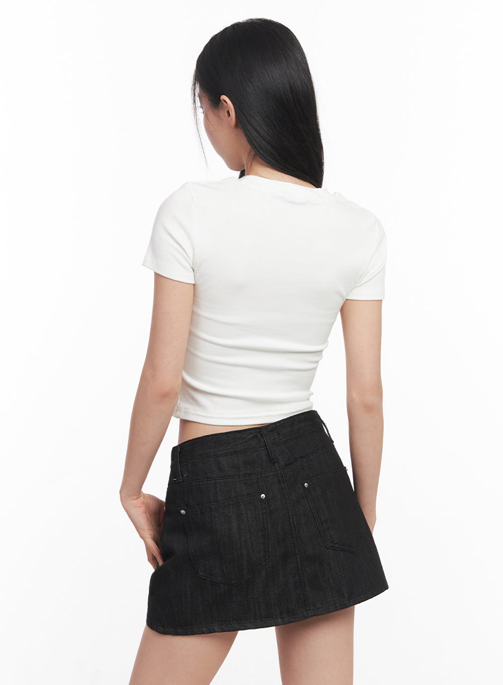 Slim-Fit Crop Tee IY516