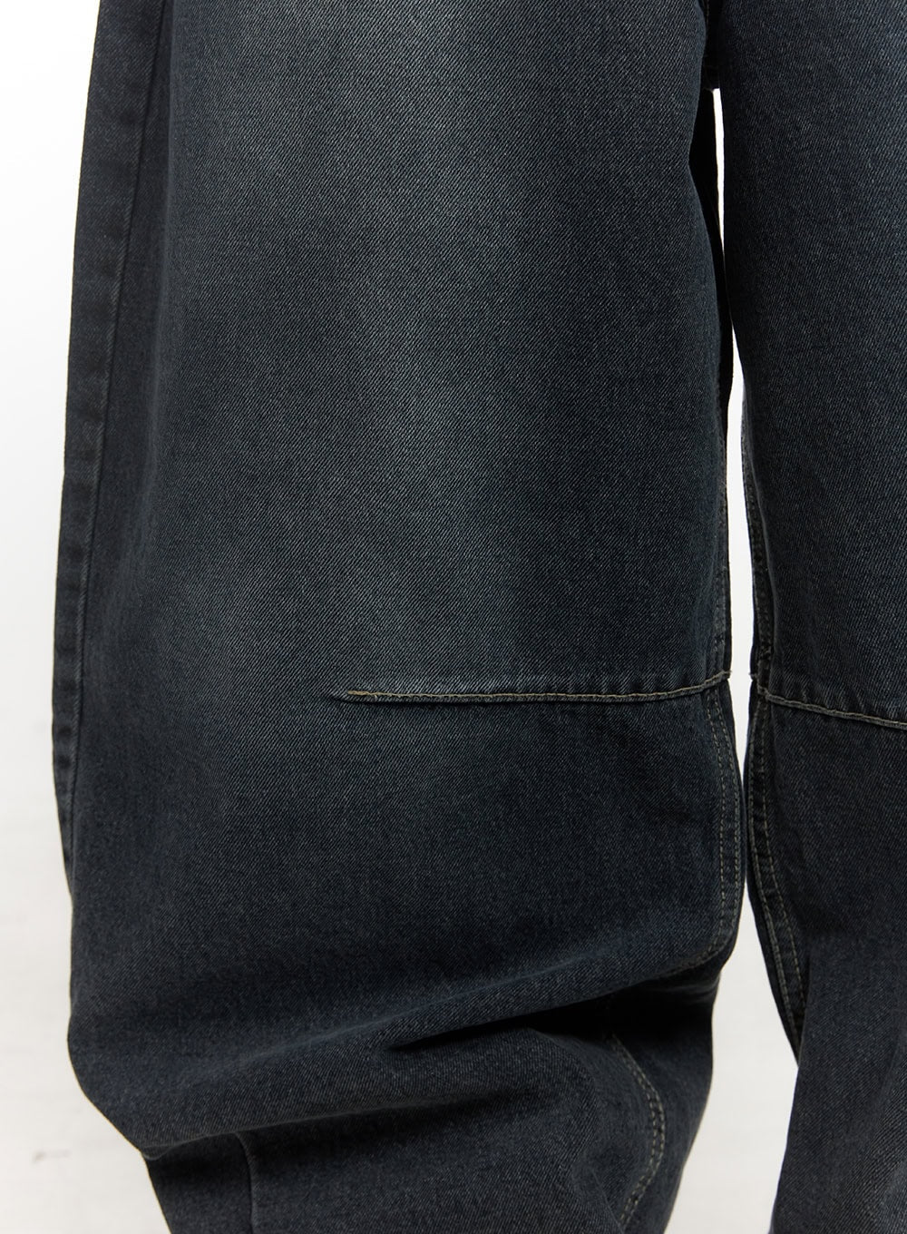 Giselle Stitched Balloon-Fit Jeans CF526