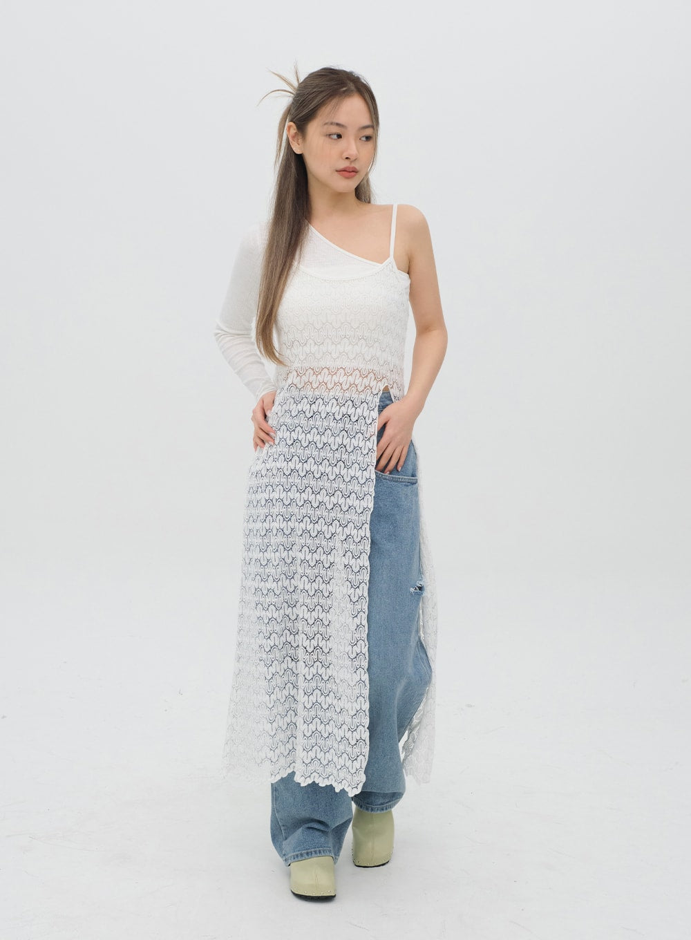 Torn Wide Leg Jeans C1002