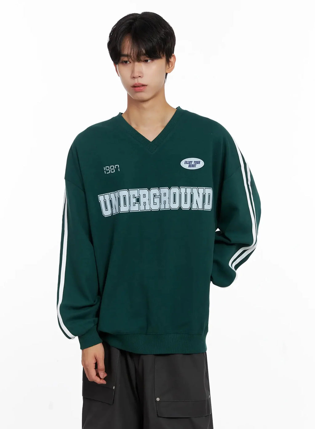 Men's Graphic V-Neck Sweatshirt IO516