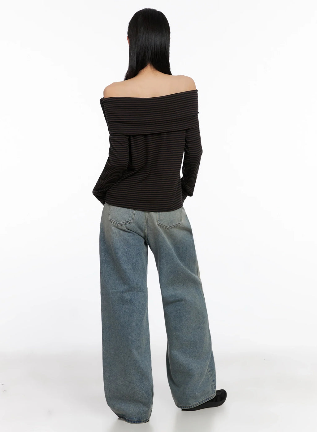 Elani Light Washed Wide Leg Jeans IS508