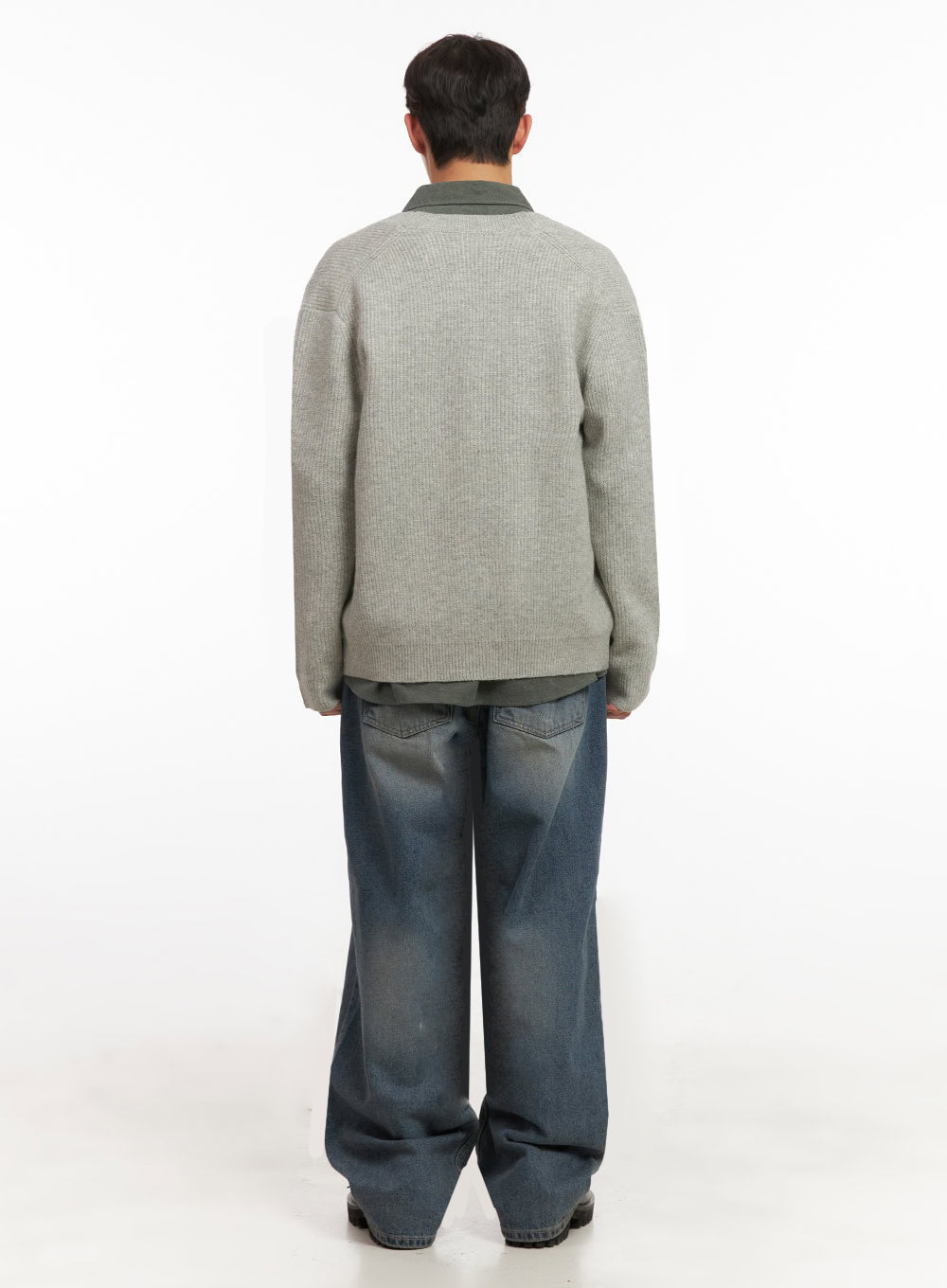 Men's V-Neck Buttoned Knit Cardigan ID431