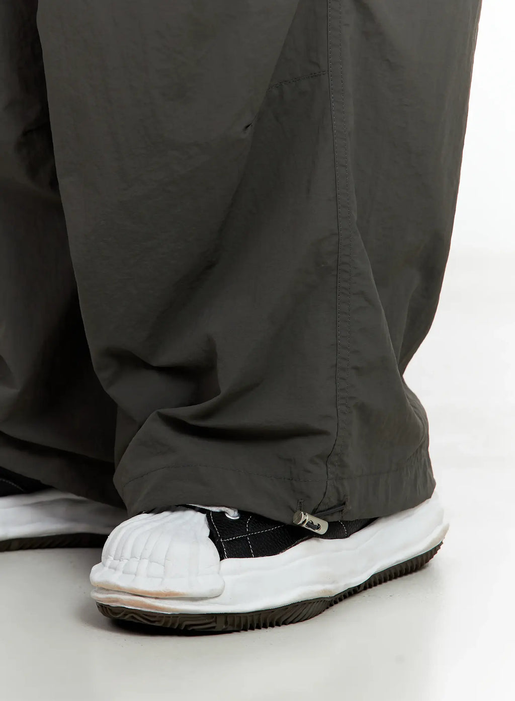 Men's Seam Detail Balloon-Fit Drawstring Pants IL511