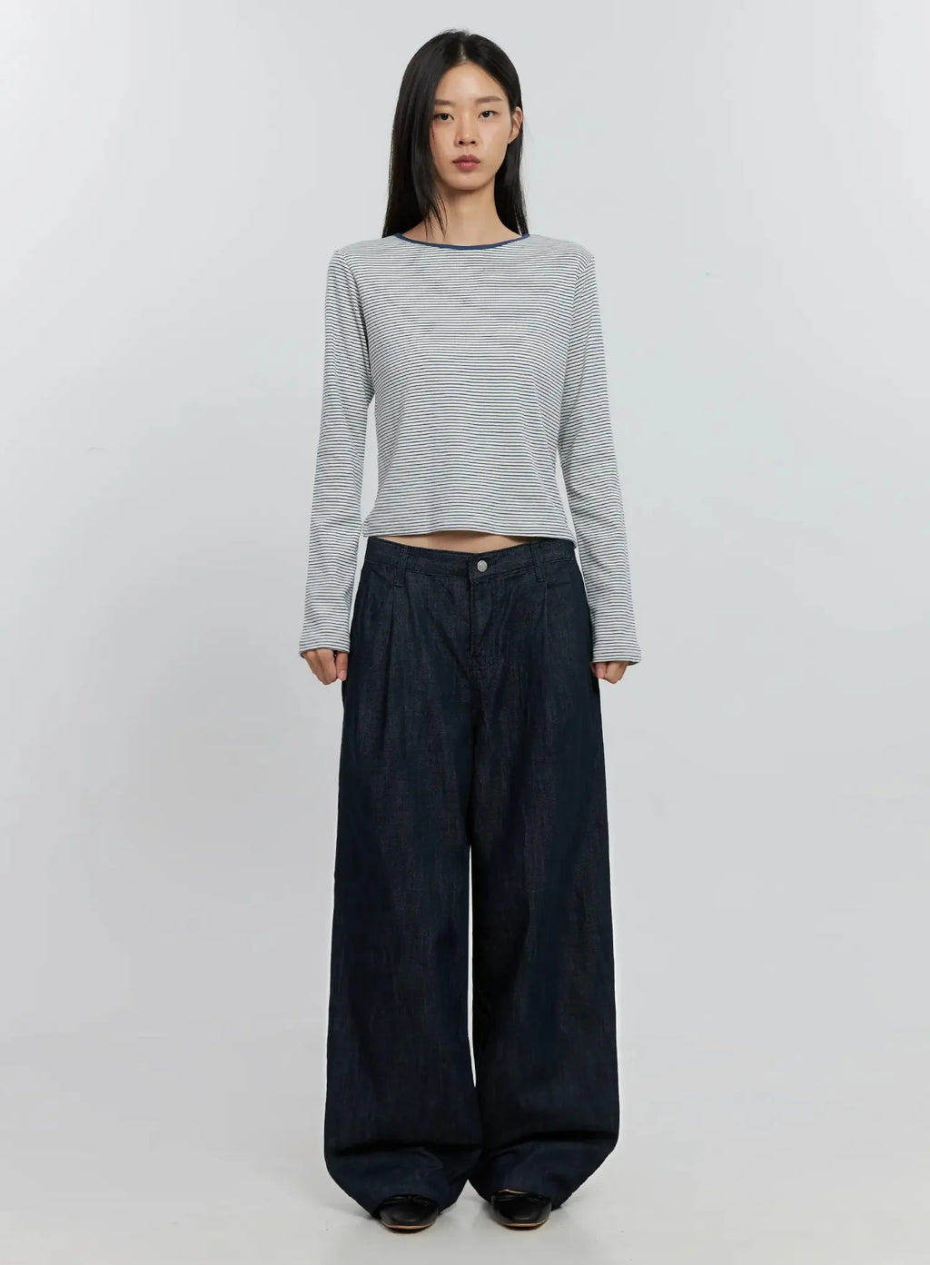 Elio Pintuck Wide-Leg Jeans IS516