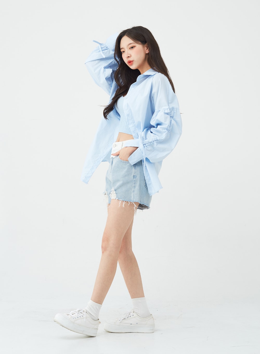 Two-Tone Distressed Denim Shorts BG12