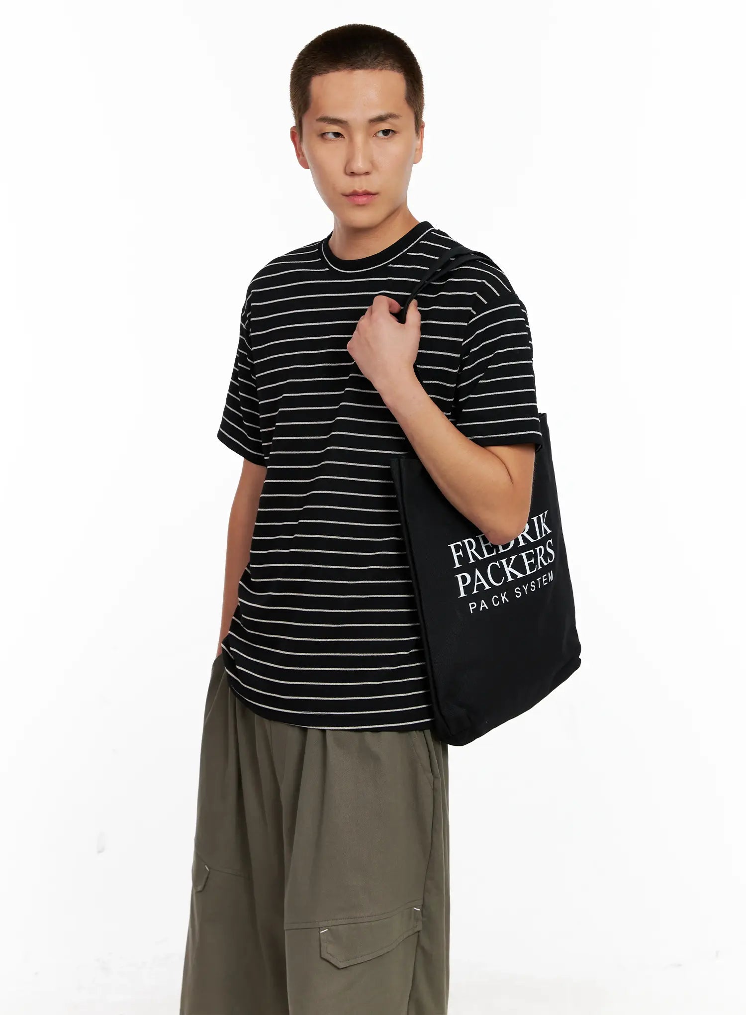 Men's Striped Relaxed-Fit Tee IG511