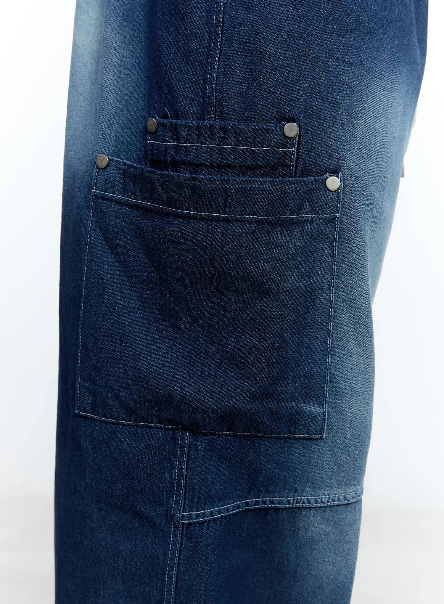 Men's Rivet Detail Wide Jeans IL517