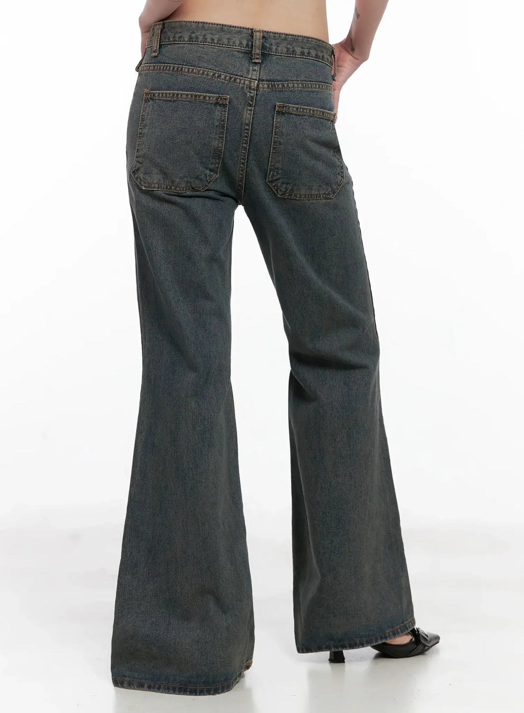 Rayne Washed Flared Jeans IS508