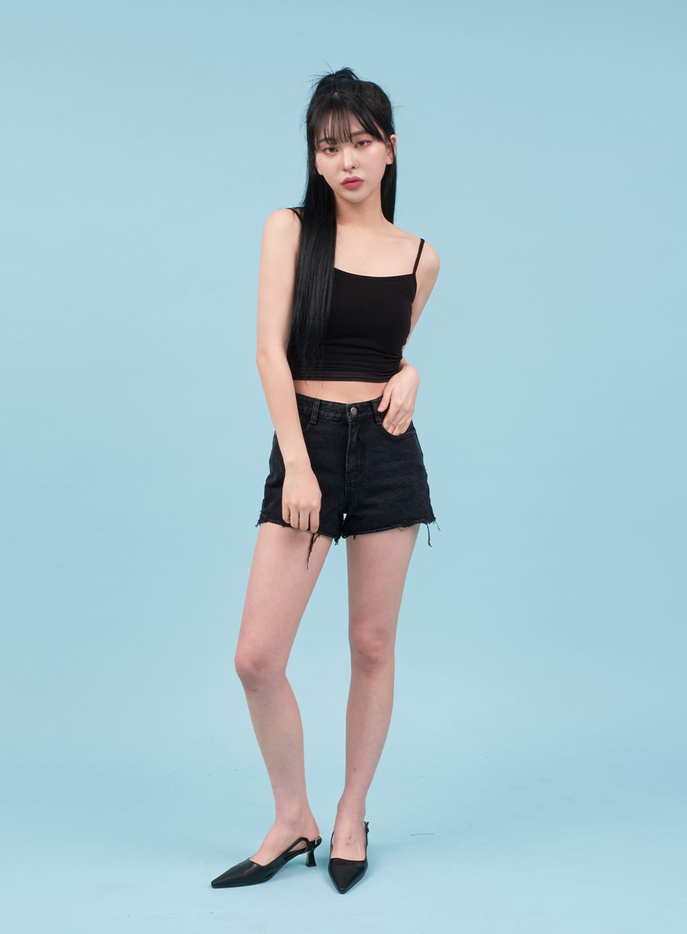 Basic Cropped Cami Top CA07