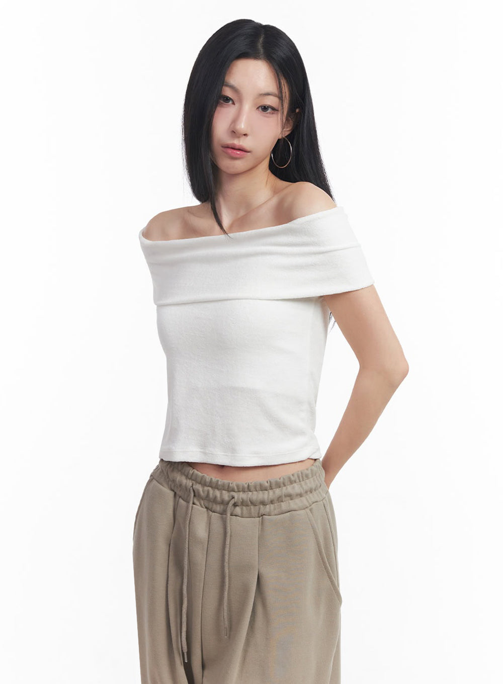 Classic Off-Shoulder Crop Top IY516