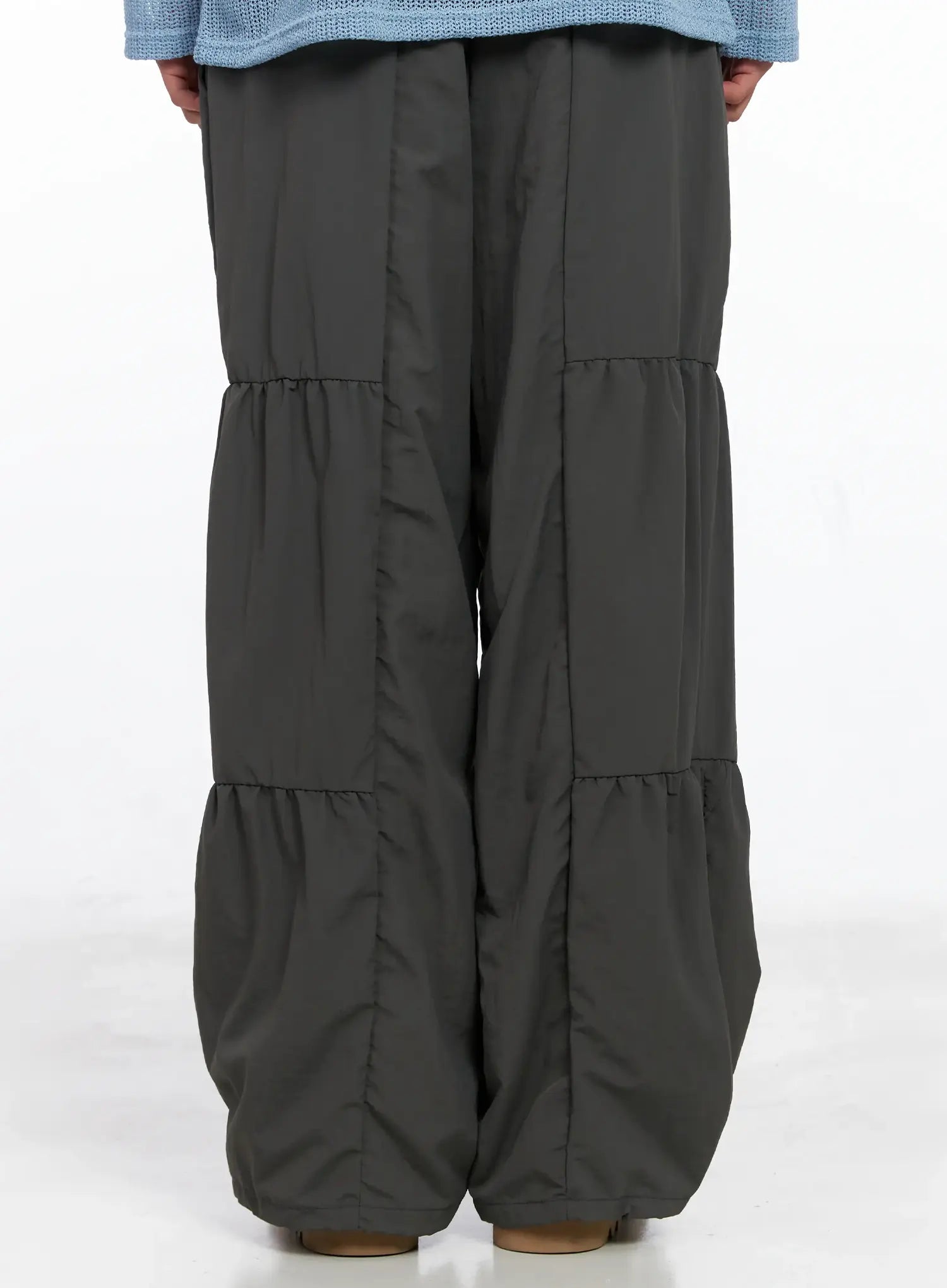 Men's Line Stitch Parachute Pants IS510