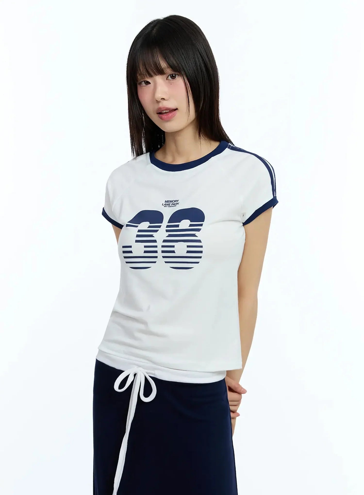 Graphic Two-Tone Tee IU523
