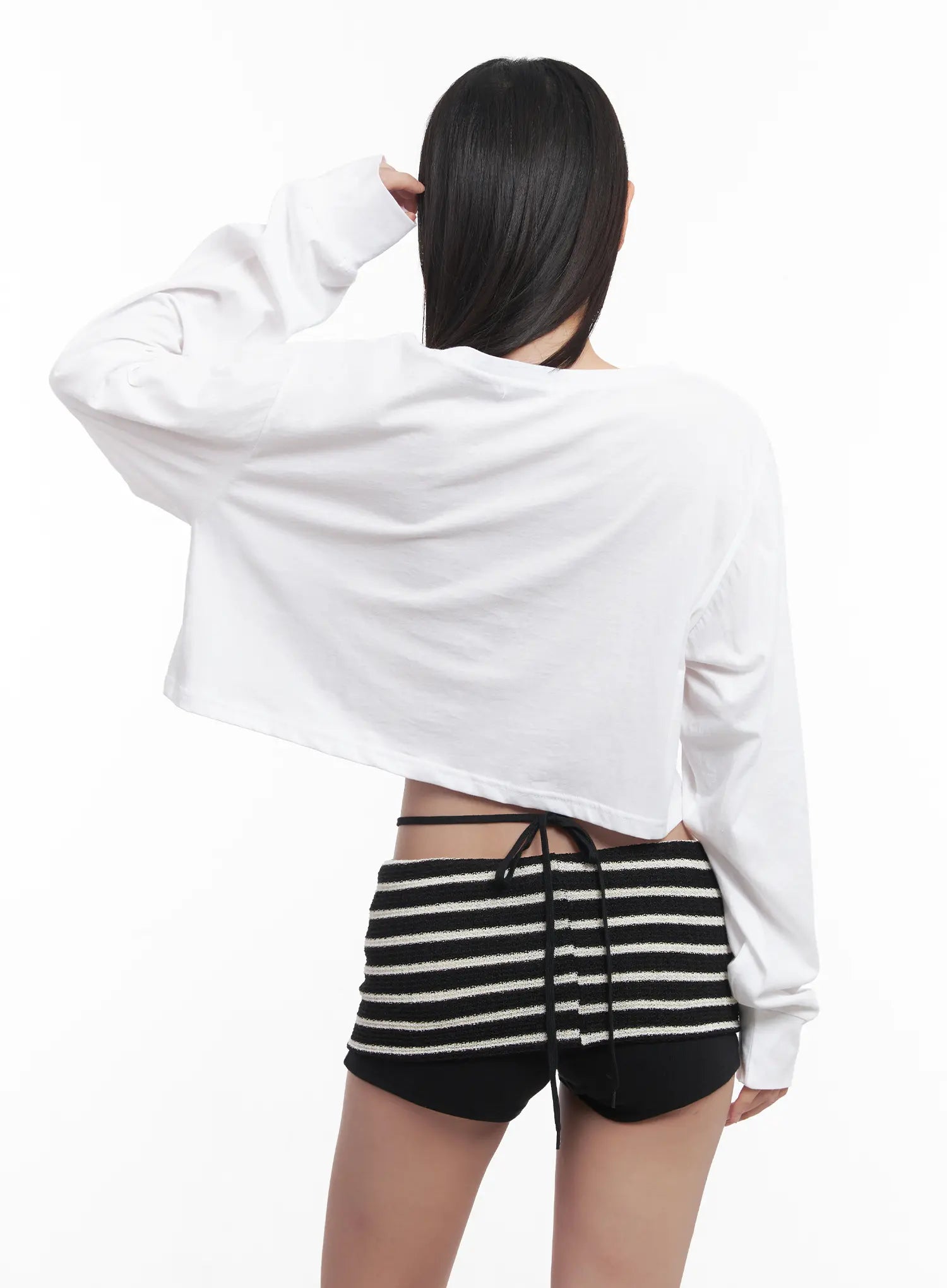 Long Sleeve Graphic Off-Shoulder Top CU516