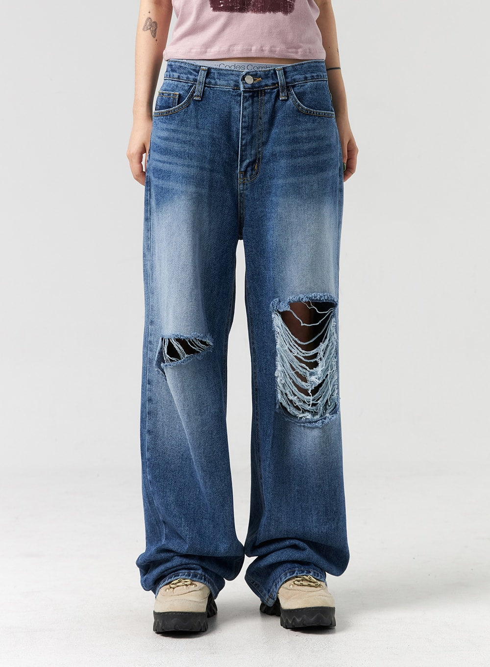 Mid-Wash Ripped Jeans CL328